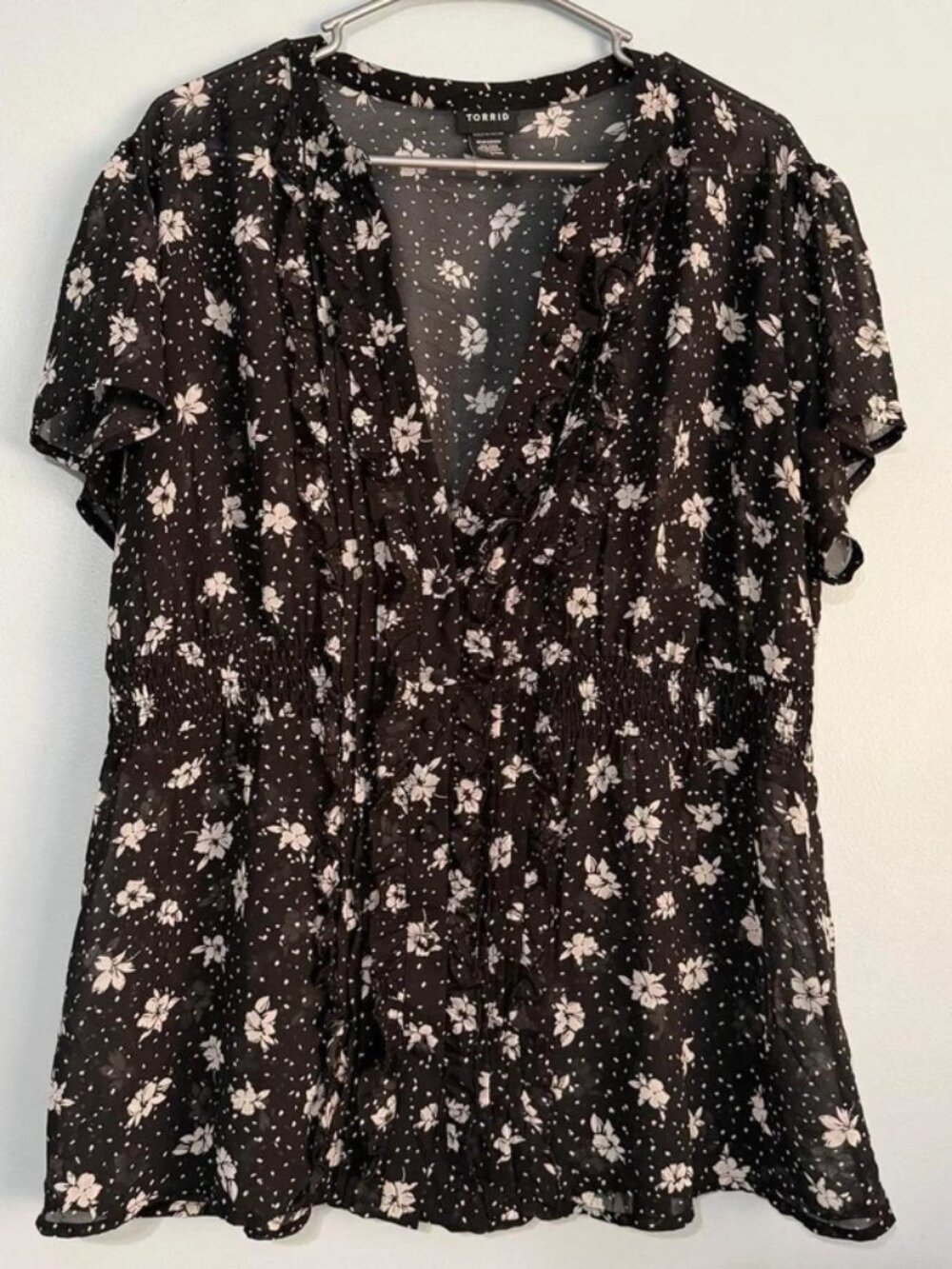Torrid Black White Floral Polka Dot Peplum Blouse